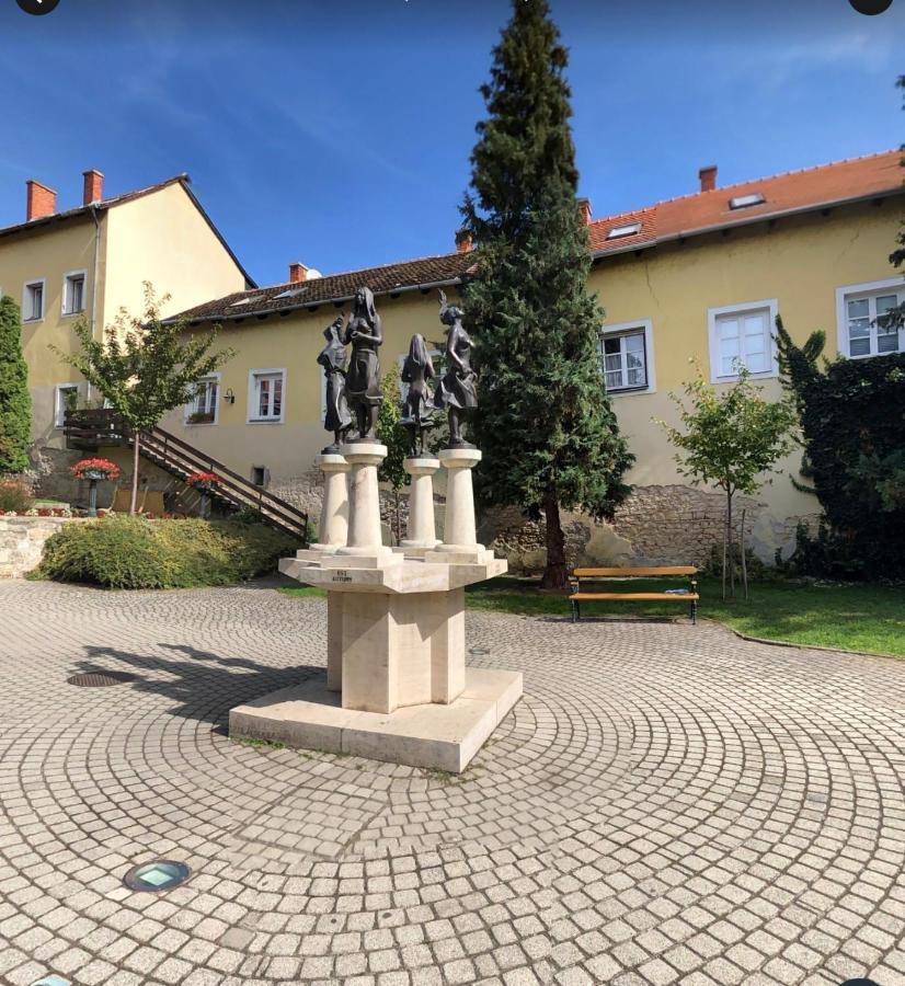 Negy Evszak Apartman- Тапольця Екстер'єр фото